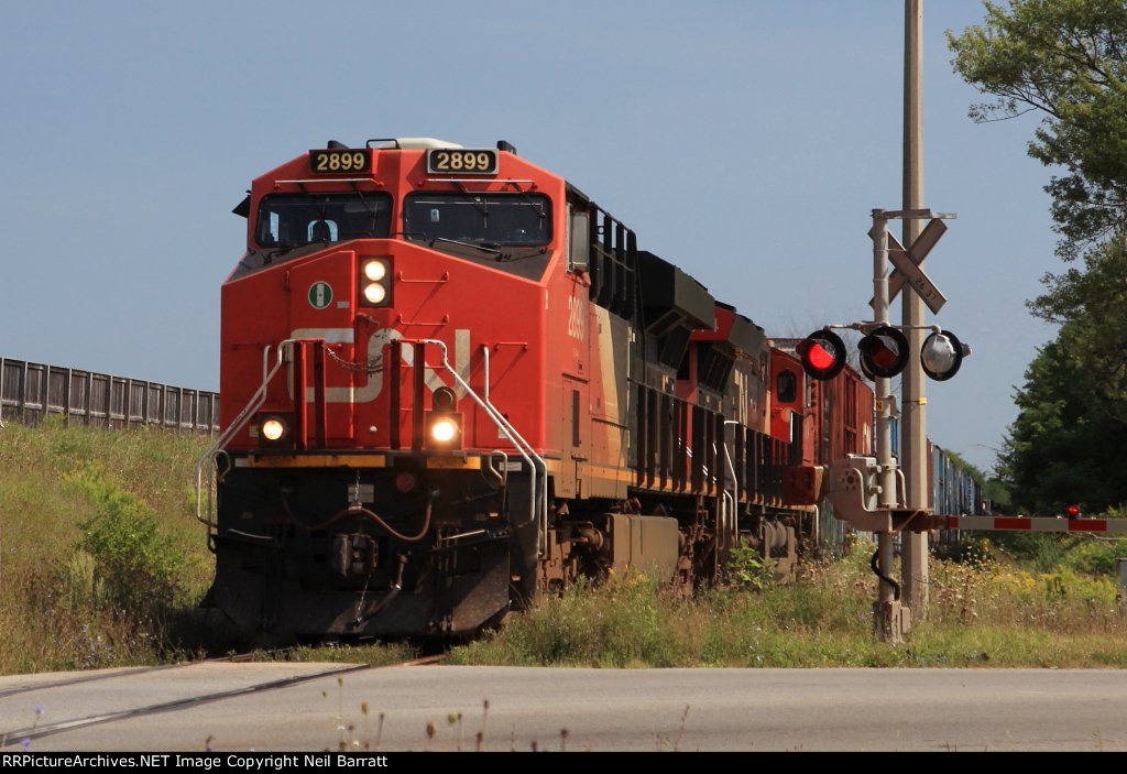 CN 2899